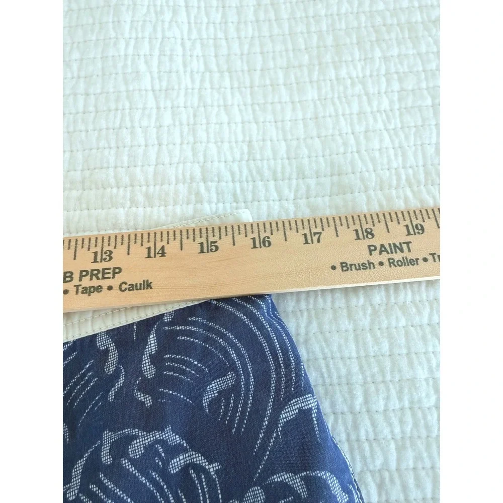 Tommy Bahama Relax Mens Blue Wave Print Board Shorts Swim Trunks Medium - Picture 6 of 6